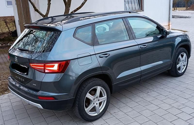 Gebraucht Seat Ateca 4Drive 150 PS (110 kW) 2018 Grau SUV