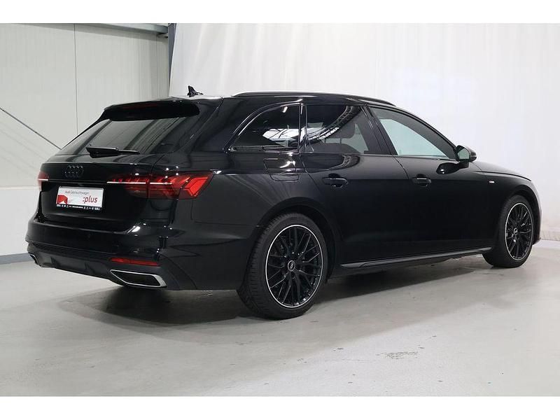 Gebraucht Audi A4 S-Line 204 PS (150 kW) 2025 Mythosschwarz metallic Kombi