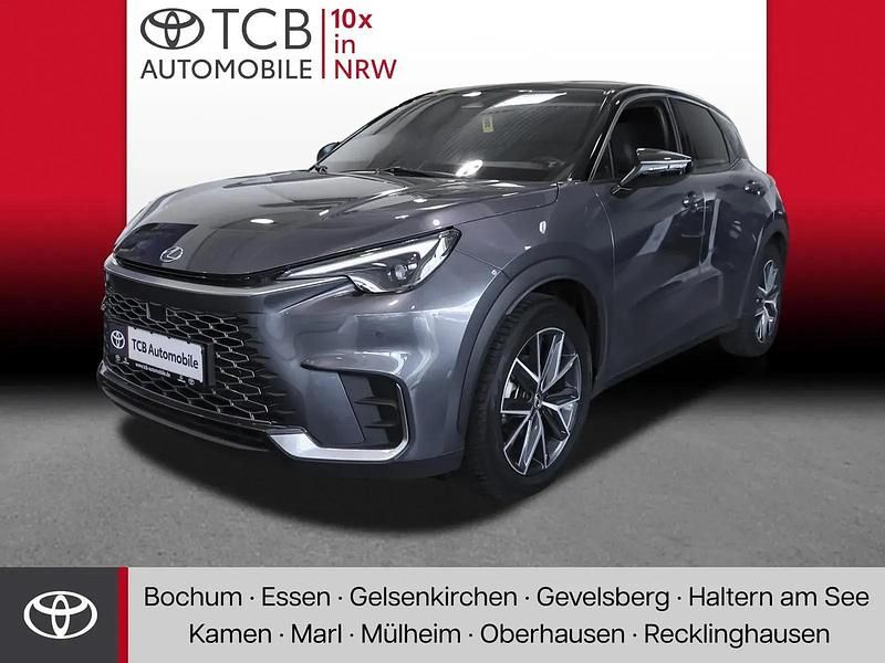 Gebraucht Lexus LBX 136 PS (100 kW) 2024 Grau SUV