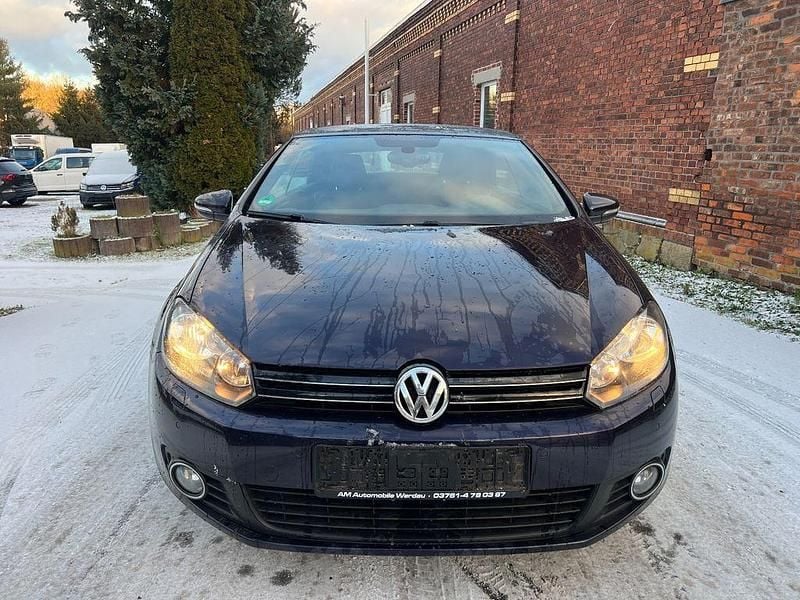 Gebraucht VW Golf Cabriolet Basis 105 PS (77 kW) 2015 Violet Cabrio