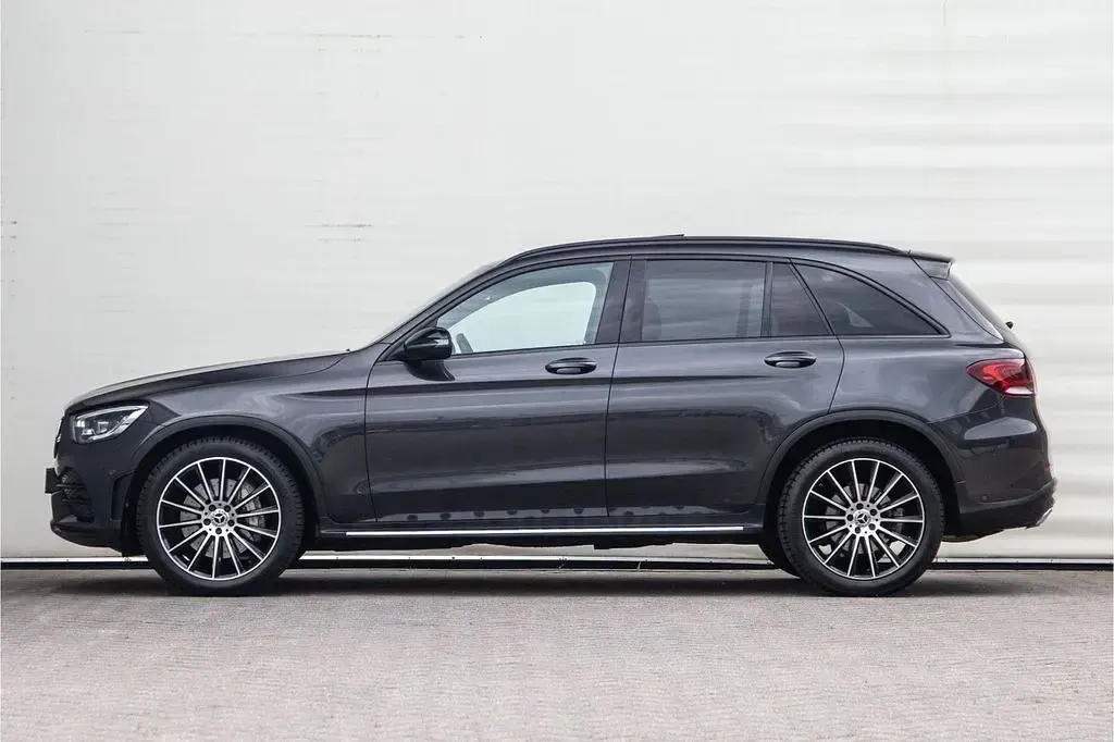 Gebraucht Mercedes GLC300 Premium 245 PS (180 kW) 2019 Grau SUV