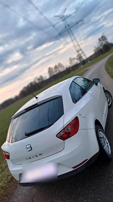 Gebraucht Seat Ibiza 86 PS (63 kW) 2009 Weiß Limousine