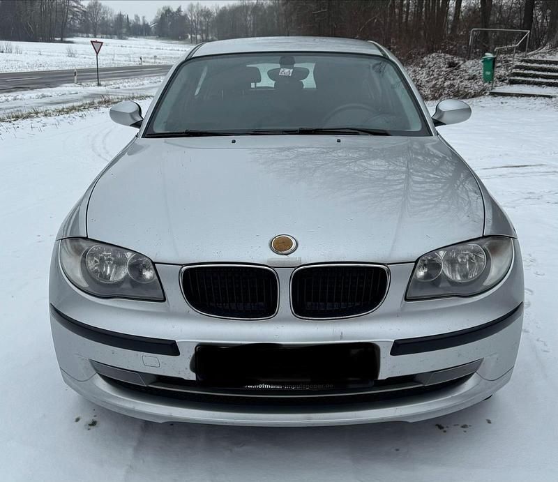 Silber Gebraucht 2007 BMW 118 Kleinwagen | 2.199 € (Fairer Preis) - Bild 1/4