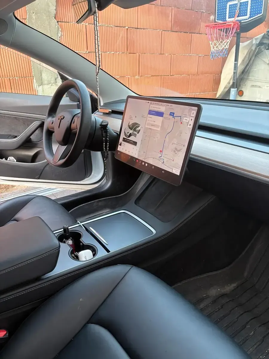 Usado Tesla Model 3 Standard Range 239 kW (325 HP) 2021 Branco Sedan