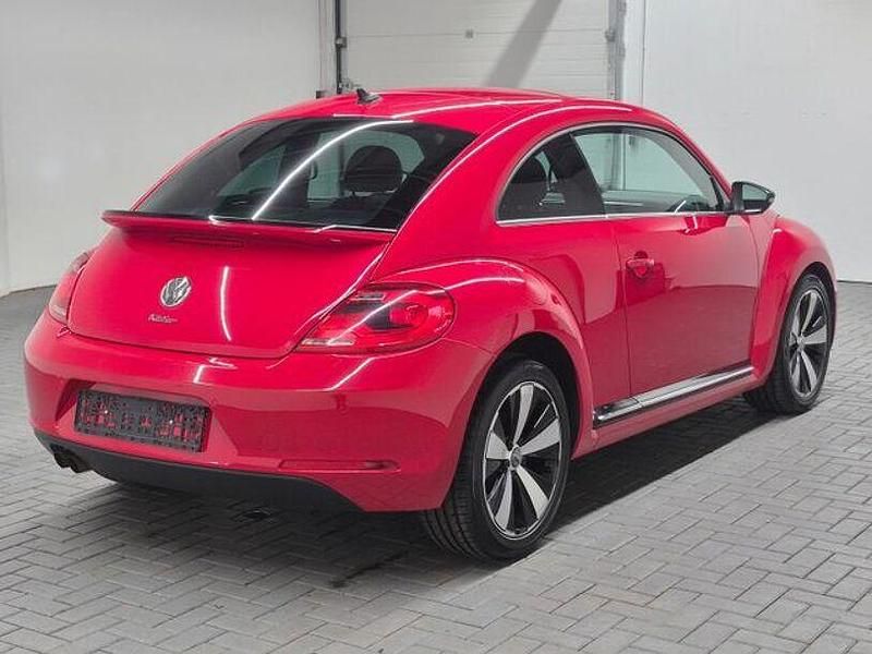 Gebraucht VW Beetle Sport 160 PS (117 kW) 2013 Tornadorot Kleinwagen