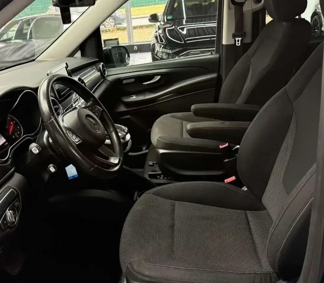 Gebraucht Mercedes V250 Avantgarde 190 PS (139 kW) 2019 Van / Kleinbus