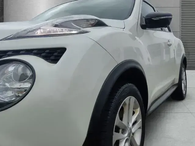 Gebraucht Nissan Juke 110 PS (80 kW) 2017 Brilliant white (m) SUV