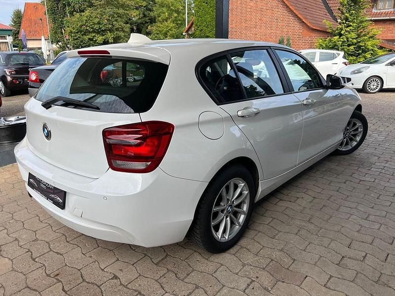 Gebraucht BMW 114 Advantage 95 PS (69 kW) 2015 Weiß Kleinwagen