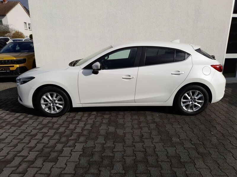 Gebraucht Mazda 3 Exclusive-Line 120 PS (88 kW) 2017 Weiß Limousine