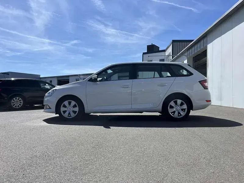 Gebraucht Skoda Fabia Cool Plus 60 PS (44 kW) 2021 Candyweiss Kleinwagen