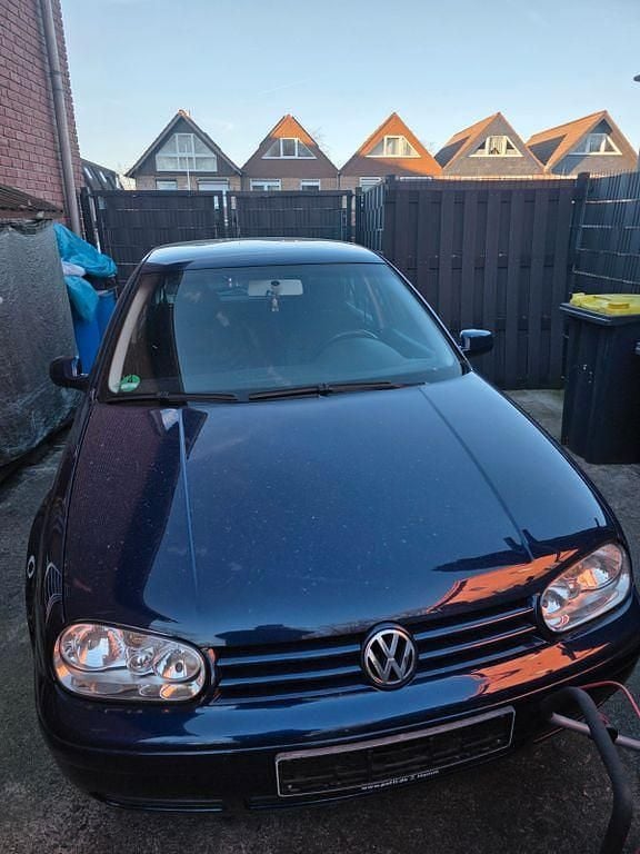 Gebraucht VW Golf IV Pacific 75 PS (55 kW) 2003 Blau Limousine