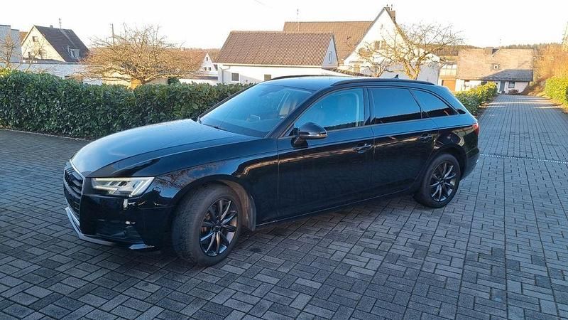 Gebraucht Audi A4 150 PS (110 kW) 2016 Schwarz Kombi