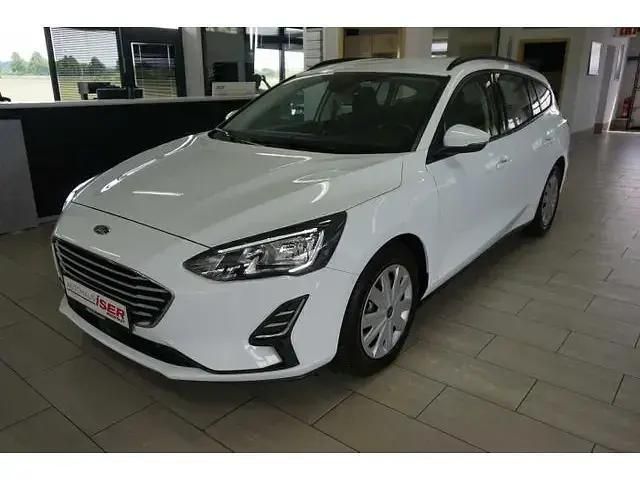 Gebraucht Ford Focus Trend 95 PS (69 kW) 2019 Weiß Kombi