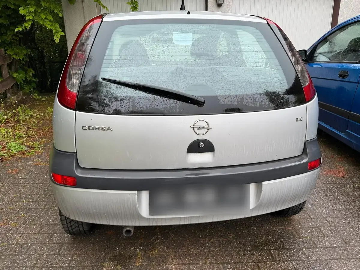 Gebraucht Opel Corsa 75 PS (55 kW) 2002 Silber Kleinwagen