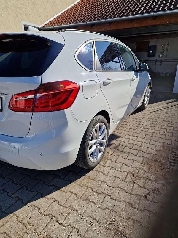 Gebraucht BMW 225 iPerformance 224 PS (164 kW) 2019 Weiß Kombi