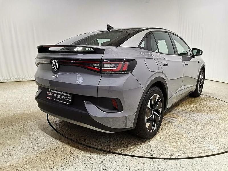 Gebraucht VW ID.5 Pro Performance 150 kW (204 PS) 2023 Mondsteingrau SUV