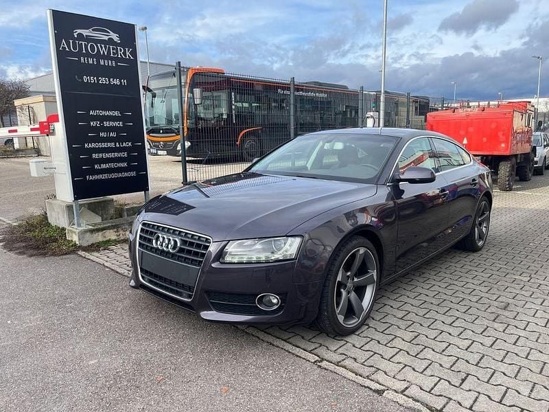Grau Gebraucht 2010 Audi A5 Sportback Comfort Kleinwagen | 9.990 € (Guter Preis) - Bild 1/4