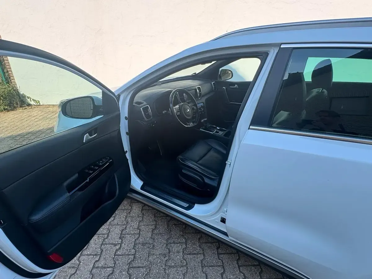 Gebraucht Kia Sportage 177 PS (130 kW) 2016 Weiß SUV