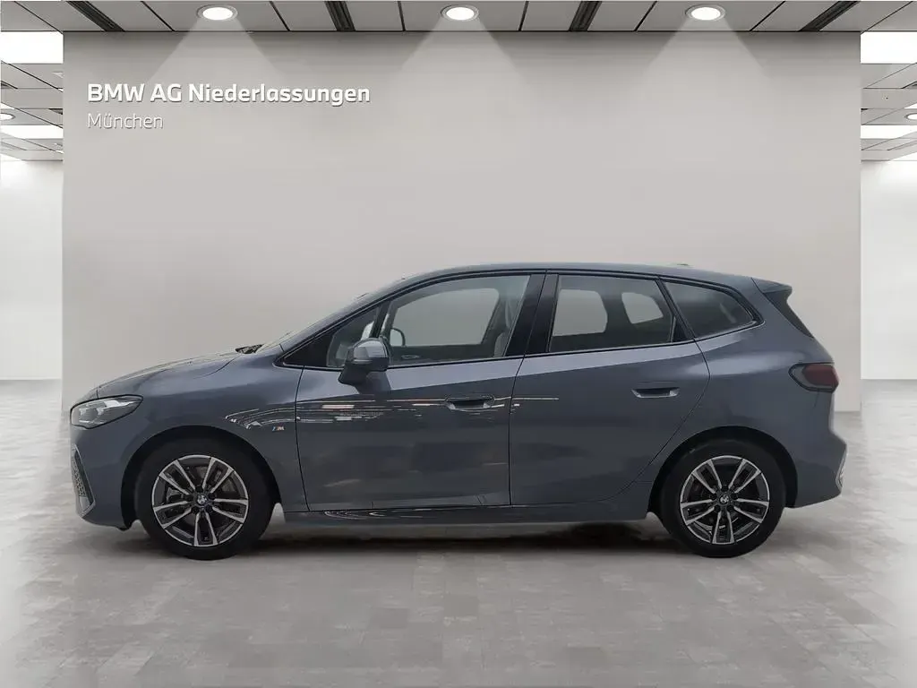 Gebraucht BMW 223 Active Tourer M Sport 204 PS (150 kW) 2023 Grau Van / Kleinbus