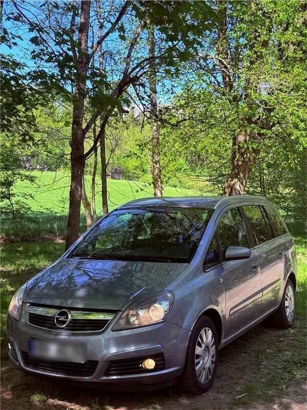 Silber Gebraucht 2007 Opel Zafira Van / Kleinbus | 1.300 € (Superpreis) - Bild 1/4