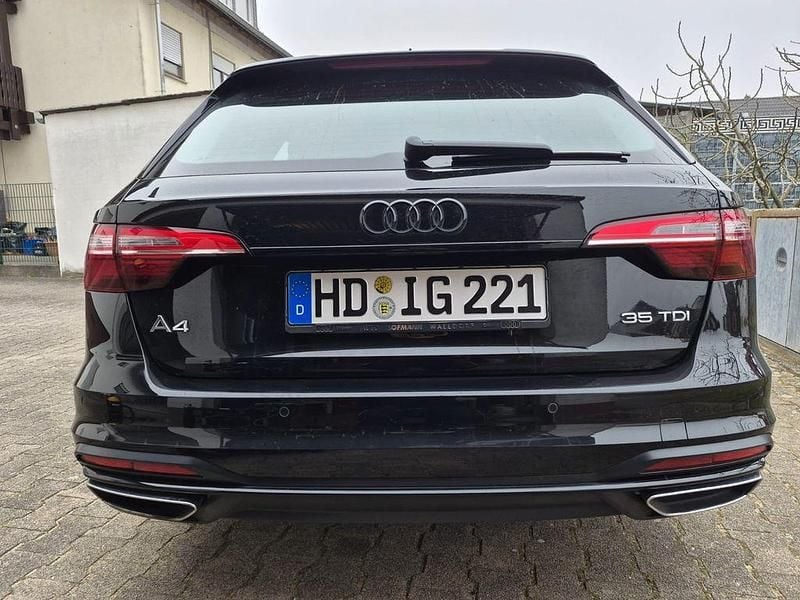 Gebraucht Audi A4 Advanced 163 PS (119 kW) 2020 Schwarz Kombi