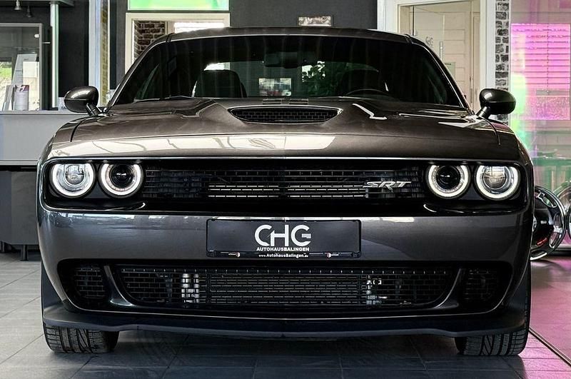 Gebraucht Dodge Challenger 377 PS (277 kW) 2021 Granite pearl coat Coupé