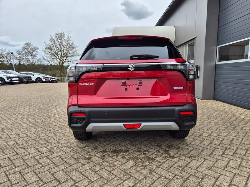 Neu Suzuki SX4 S-Cross Comfort+ 110 PS (80 kW) 2026 Energetic red pearl SUV