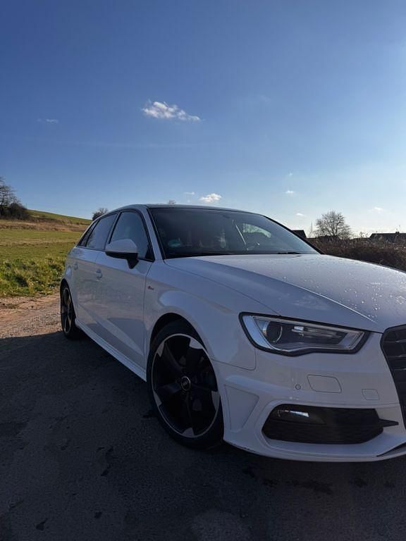 Gebraucht Audi A3 S-Line 150 PS (110 kW) 2016 Weiß Limousine
