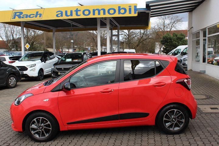 Gebraucht Hyundai i10 67 PS (49 kW) 2019 Rot Kleinwagen