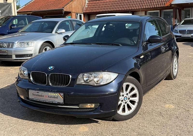 Monacoblau Gebraucht 2008 BMW 118 Sport Line Kleinwagen | 4.099 € (Fairer Preis) - Bild 1/4