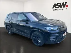 Neu VW Tayron R-line 204 PS (150 kW) 2026 Grenadillschwarz metallic SUV
