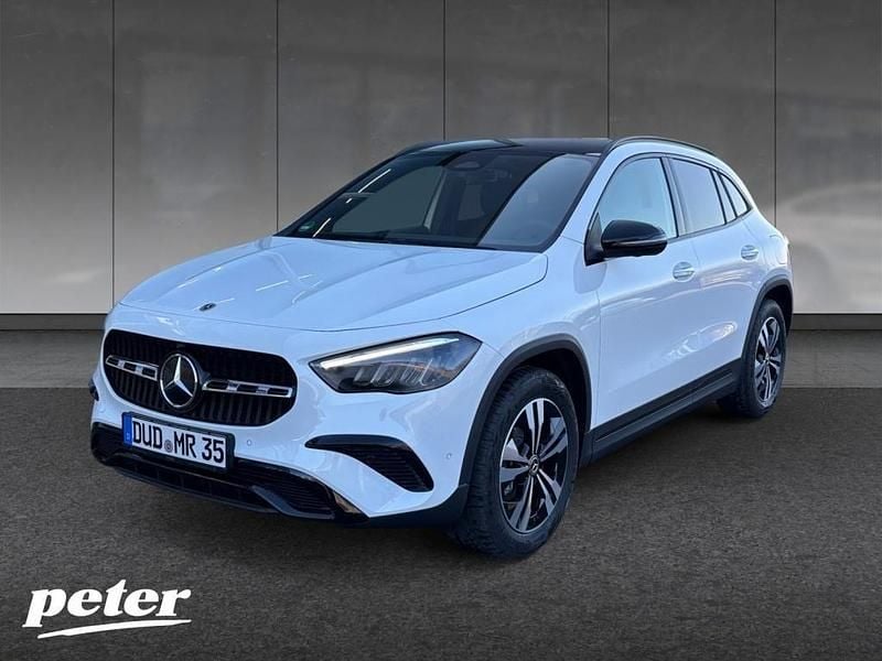 Gebraucht Mercedes GLA220 Night 190 PS (139 kW) 2026 Unilack polarweiß SUV