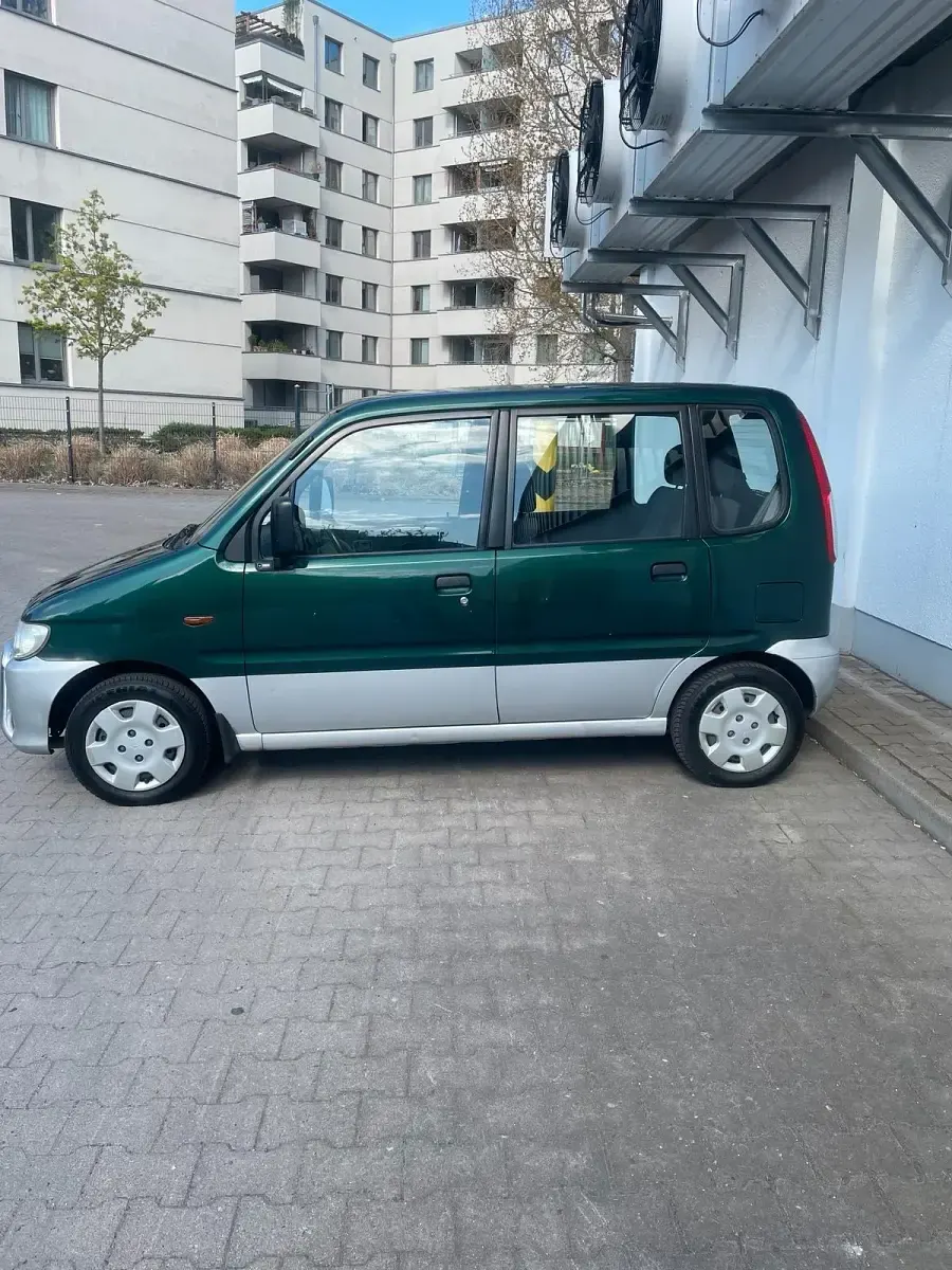 Gebraucht Daihatsu Move 56 PS (41 kW) 2002 Grün Van / Kleinbus