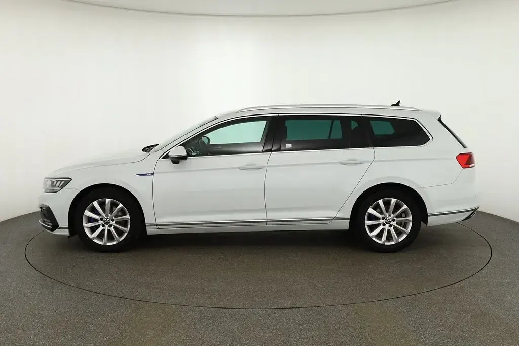 Gebraucht VW Passat GTE 218 PS (160 kW) 2022 Weiß Kombi
