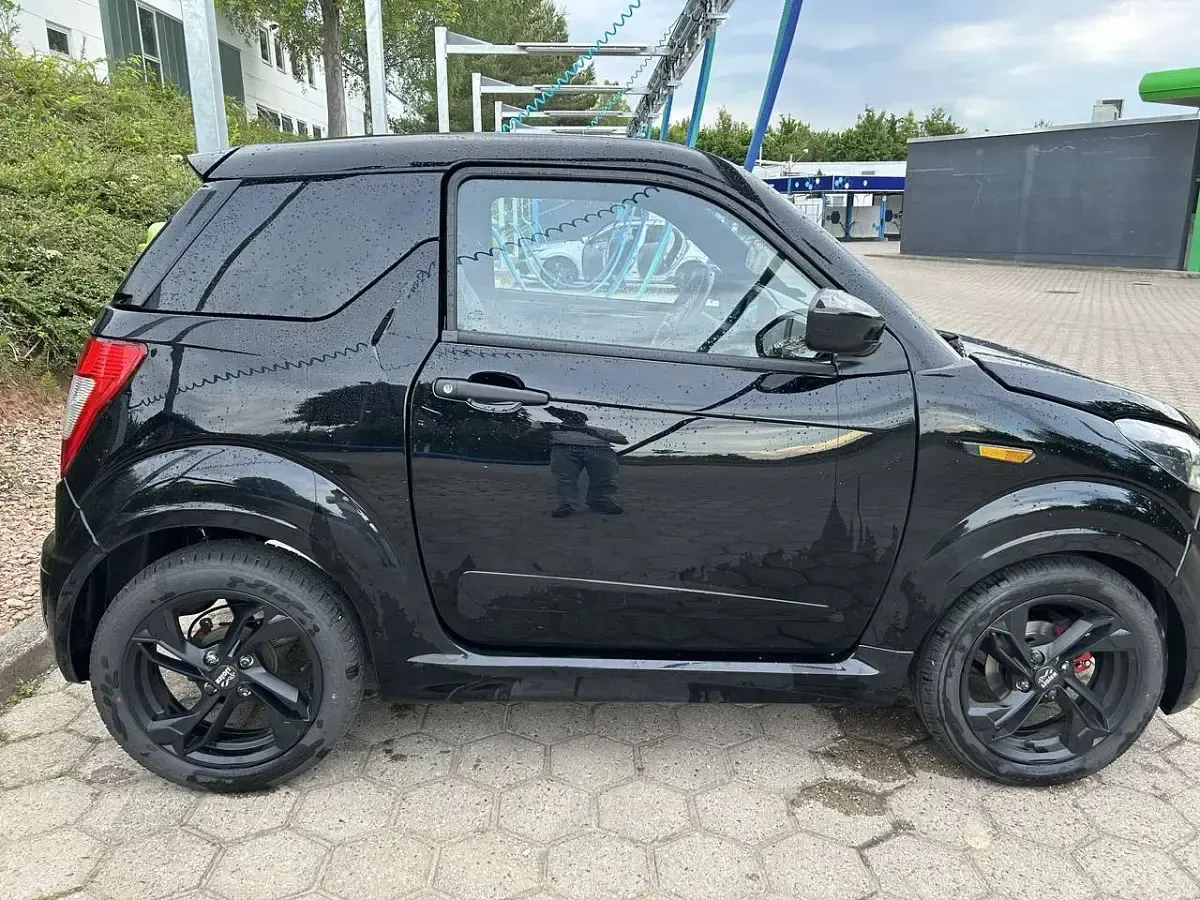 Gebraucht Ligier JS50 2024 Schwarz Kleinwagen