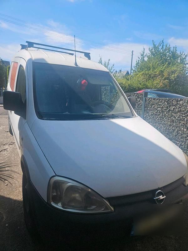 Weiß Gebraucht 2008 Opel Combo Van / Kleinbus | 1.300 € - Bild 1/4
