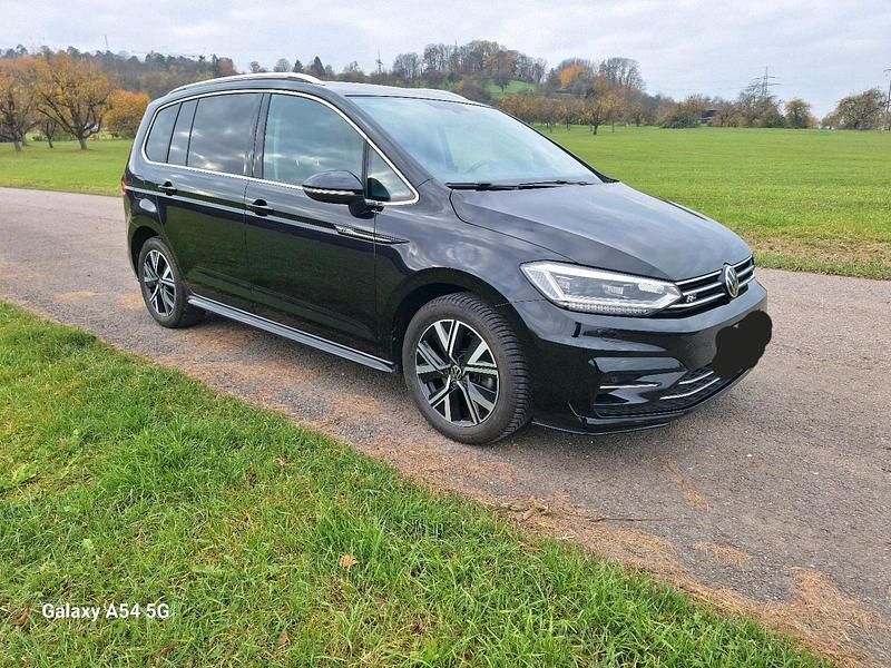 Gebraucht VW Touran R-line 150 PS (110 kW) 2021 Schwarz Van / Kleinbus