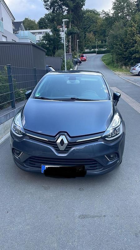 Andere farben Gebraucht 2019 Renault Clio IV LIMITED Limousine | 8.750 € (Guter Preis) - Bild 1/4