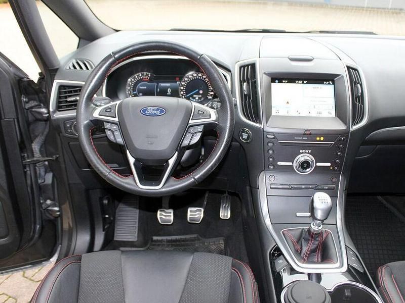 Gebraucht Ford S-MAX S 160 PS (117 kW) 2018 Grau Van / Kleinbus