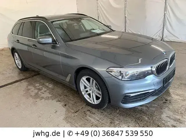 Używany BMW 520 190 KM (139 kW) 2019 Niebieski Kombi