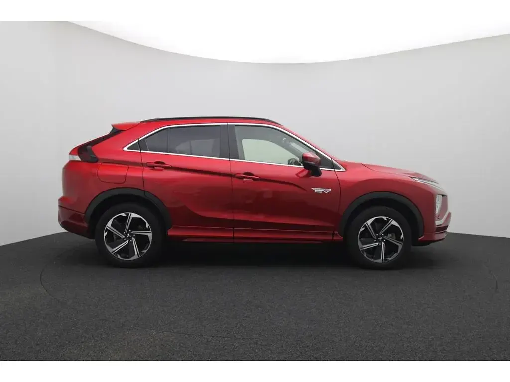 Gebraucht Mitsubishi Eclipse Cross Select 98 PS (72 kW) 2023 Rot SUV