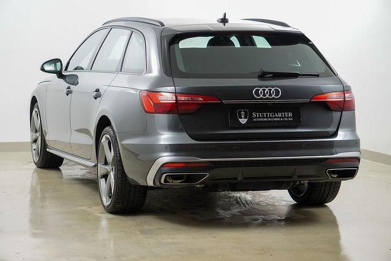 Gebraucht Audi A4 S-Line 170 PS (125 kW) 2023 Grau Kombi