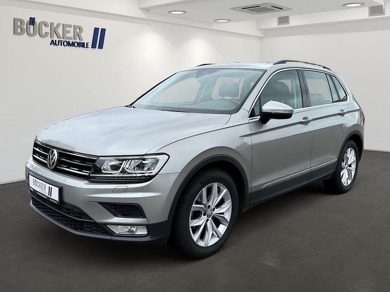 Silver metallic Gebraucht 2017 VW Tiguan Comfortline SUV | 20.880 € (Guter Preis) - Bild 1/4
