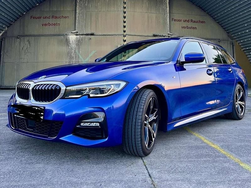 Gebraucht BMW 320 M Sport 190 PS (139 kW) 2021 Blau Kombi