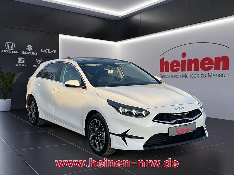 Gebraucht Kia Ceed Platinum 140 PS (102 kW) 2025 Weiss Kleinwagen