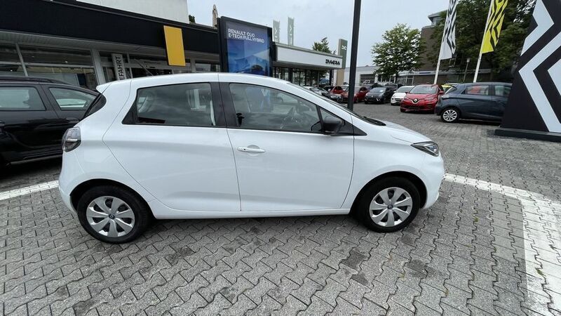Gebraucht Renault Zoe Intens 50 kW (69 PS) 2021 Weiß Kleinwagen