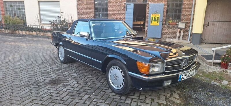 Blau Gebraucht 1986 Mercedes SL300 Cabrio | 44.499 € - Bild 1/4