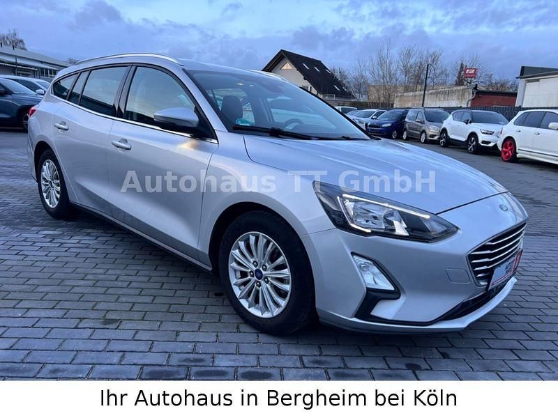Używany Ford Focus Titanium 120 KM (88 kW) 2020 Srebrny Kombi