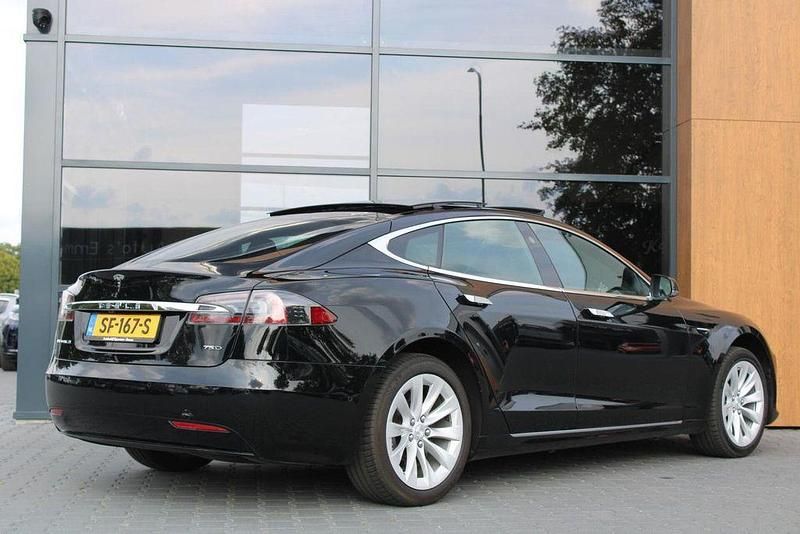 Occasion Tesla Model S 244 kW (333 ch) 2018 Noir Citadine