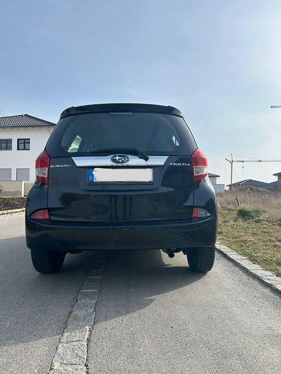 Gebraucht Subaru Trezia Active 99 PS (72 kW) 2011 Schwarz Kleinwagen